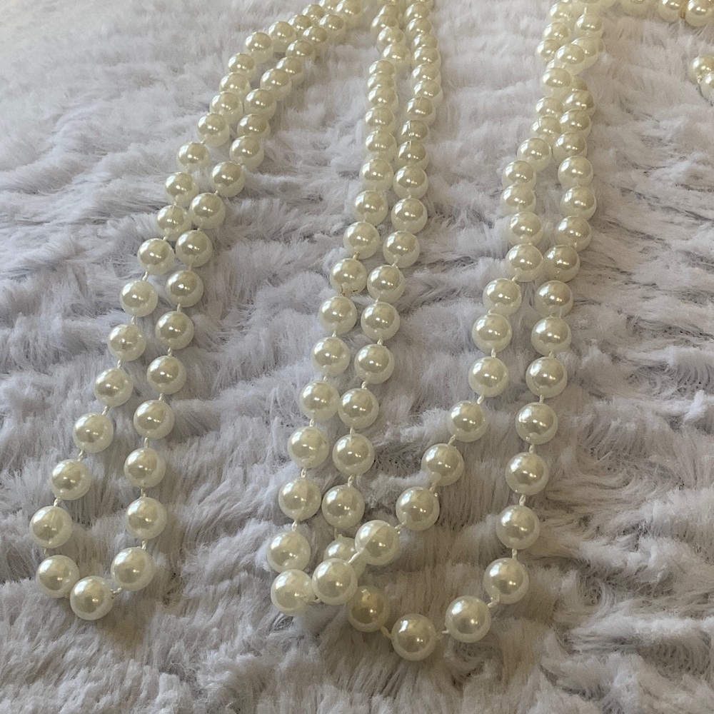 Classic Ivory Pearl Bead Necklace - Elegant Women’s Jewelry